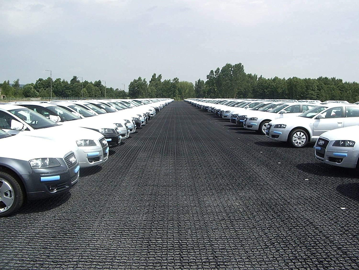 Grass Grid Black Plastic Paving Driveway Grid Turf Grass Lawn Path Gravel Protector Drainage Mat Shed/Car Park Mats (72)