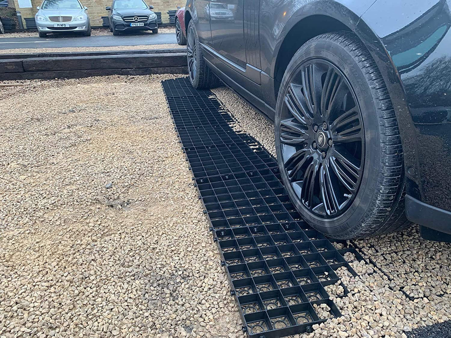 DRIVEWAY GRIDS X320 = 80 SQUARE METRES + HD MEMBRANE GROUND SHEET GRAVEL GRIDS GRAVEL GRIDS GRASS GRID PLASTIC STABILITY GRIDS ECO PAVING BASES & PARKING DRIVE WAY GRID POROUS GRASS OR GRAVEL GRIDS